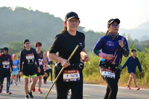 BIB: 1407, 1678
                            <button type="button" onclick="openModal(6835183)" class="btn btn-primary btn-sm float-right btn-popup" data-toggle="modal" data-target=".modal-high-quality">
                        <i class="fas fa-shopping-cart"></i> Add to Cart
                    </button>
                                            <button type="button" onclick="isThisMe(6835183, true)" class="btn btn-success btn-sm float-right btn-popup btn-isme hidden" data-toggle="tooltip" data-placement="bottom" title="นี่คือรูปของคุณใช่ไหม คลิกที่นี่เพื่อเอาเข้าอัลบั้ม">
                        <i class="fas fa-plus"></i> Add to album
                    </button>
                    <button type="button" onclick="isThisMe(6835183, false)" class="btn btn-warning btn-sm float-right btn-popup btn-isnotme hidden">
                        <i class="fas fa-ban"></i> Remove from album
                    </button>